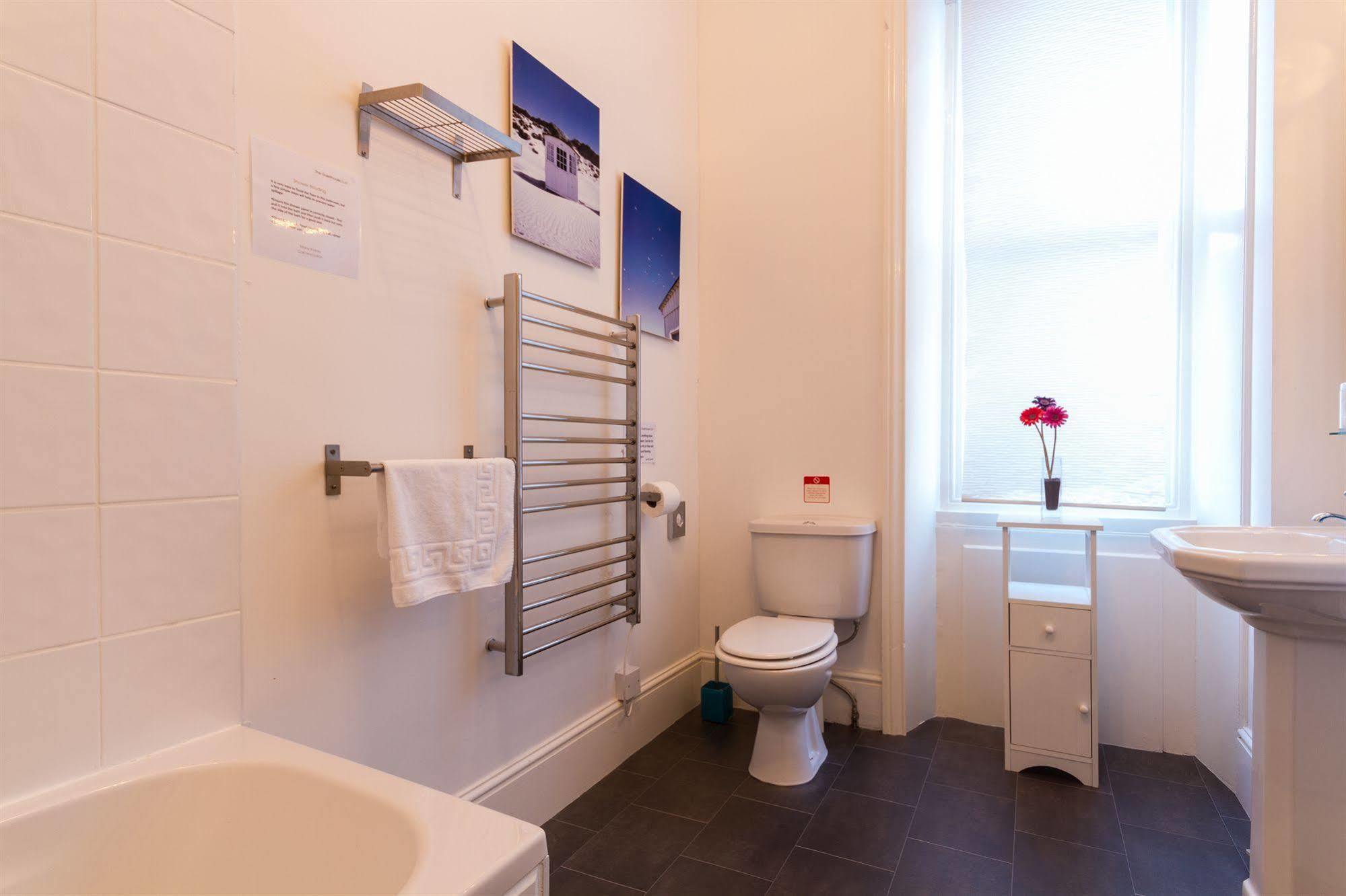 The Guesthouse East Истбурн Экстерьер фото