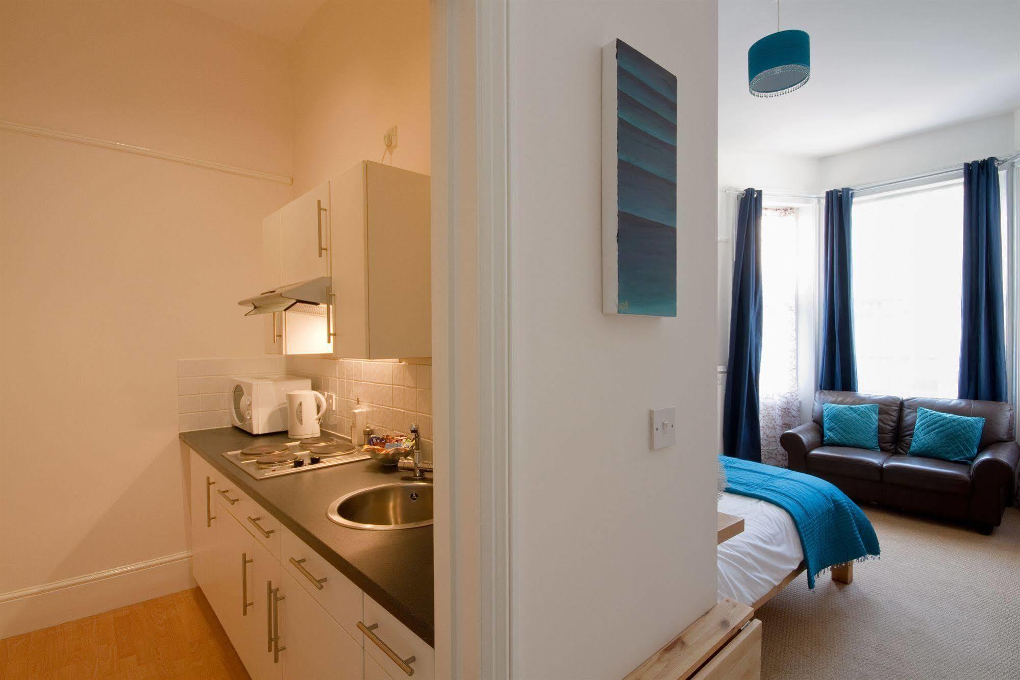 The Guesthouse East Истбурн Экстерьер фото