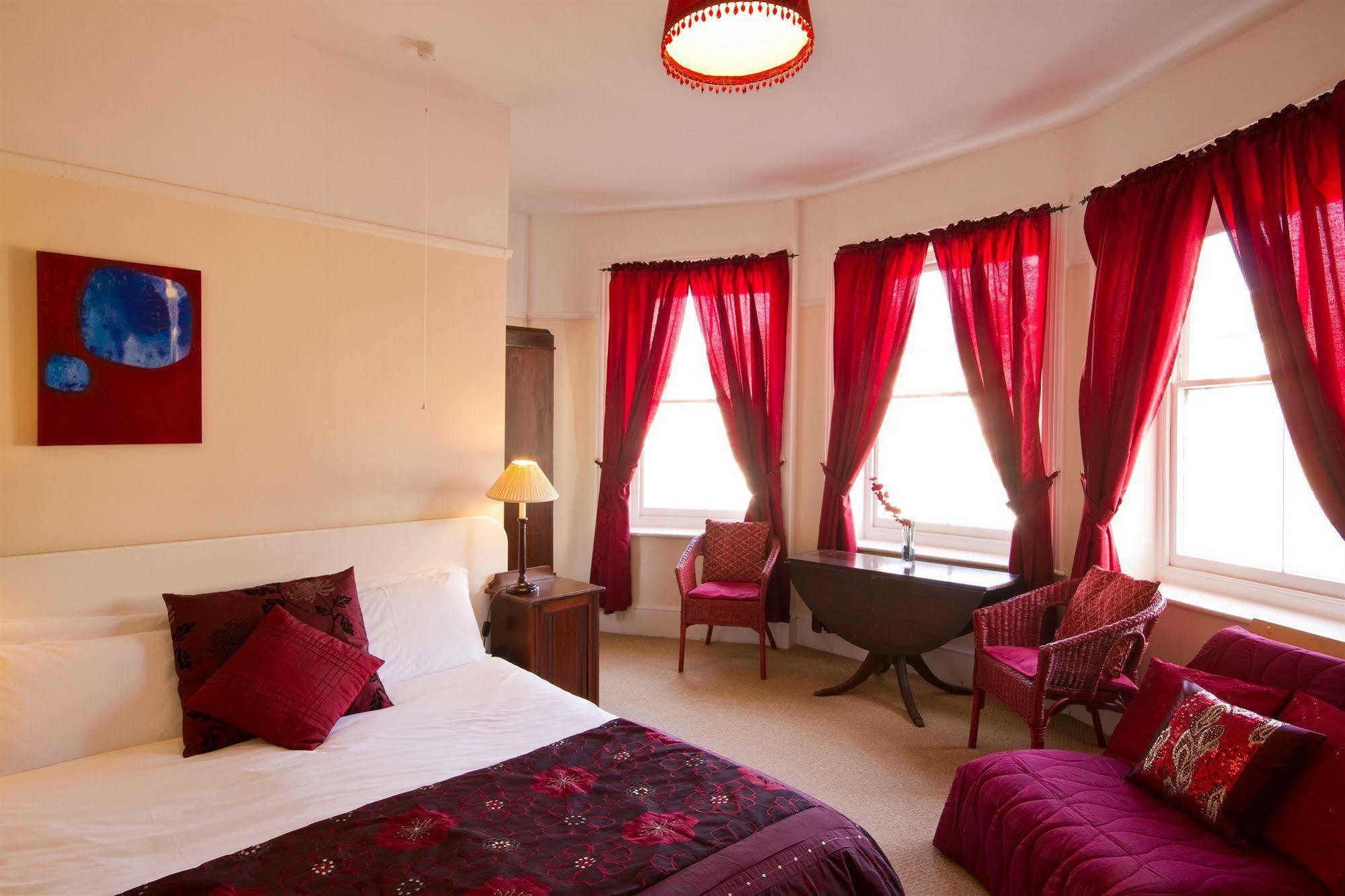 The Guesthouse East Истбурн Экстерьер фото